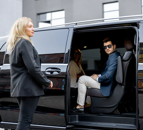 lady-chauffeur